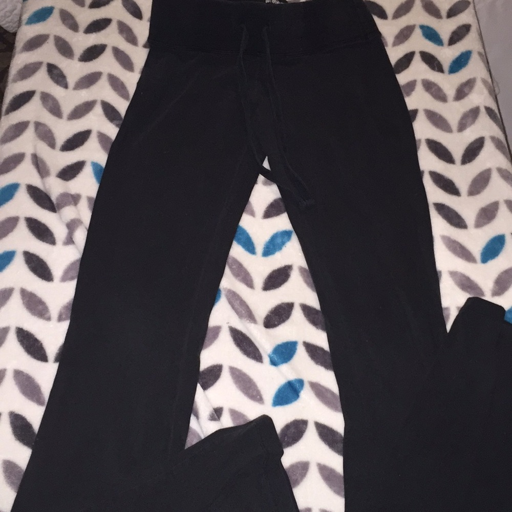 boot leg yoga pants. (Both pair together)
